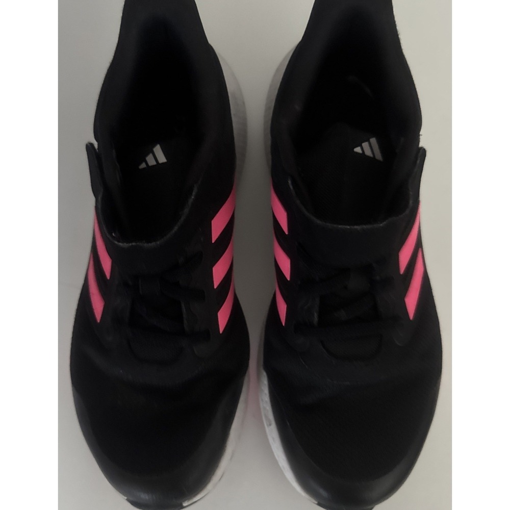 ULTRABOUNCE Adidas Running Shoes BIG KIDS preowned Black & Pink 6.5 Non Marking